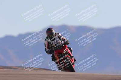 media/Nov-06-2023-Moto Forza (Mon) [[ce023d0744]]/3-Intermediate Group/Session 5 (Turn 9)/